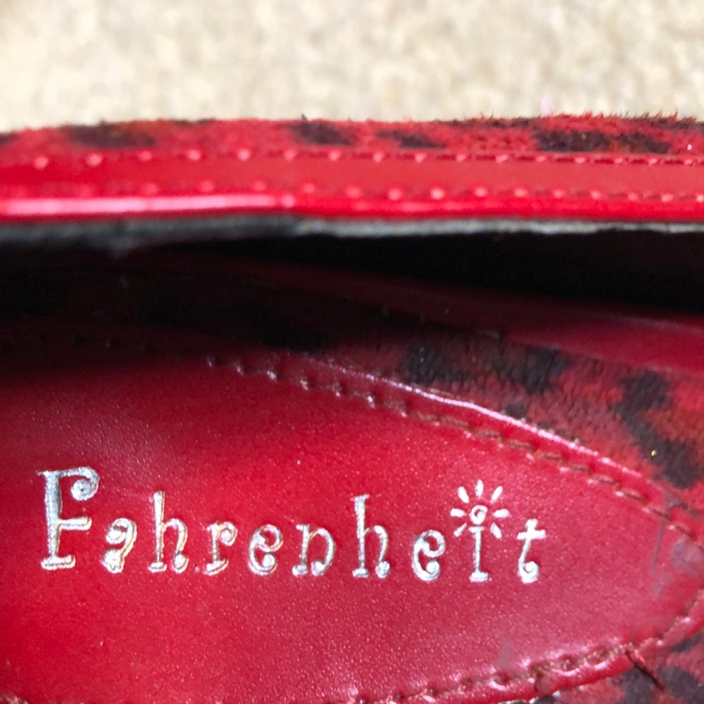 Red leopard pumps - Picture 7 of 10